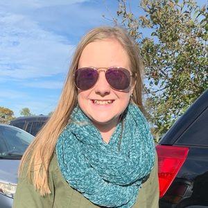 Meet your Posher, Addison